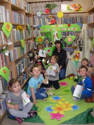 Pszczółki w bibliotece